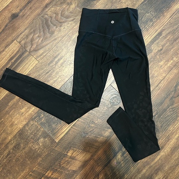 - Lululemon Mapped Out High Rise Tight 28" *Camo - Picture 7 of 10